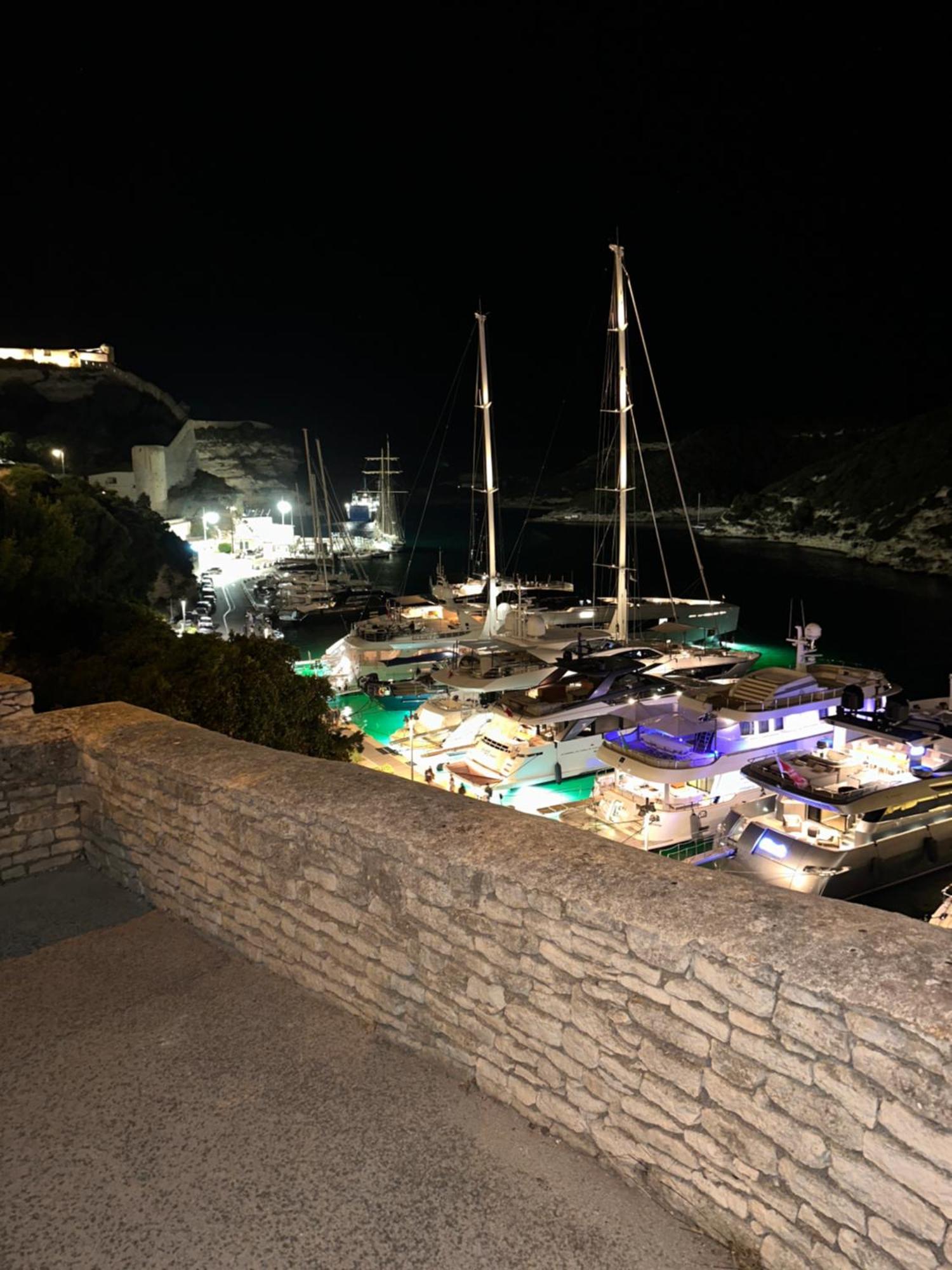Entre Ciel Et Mer Hotel Бонифачо Екстериор снимка