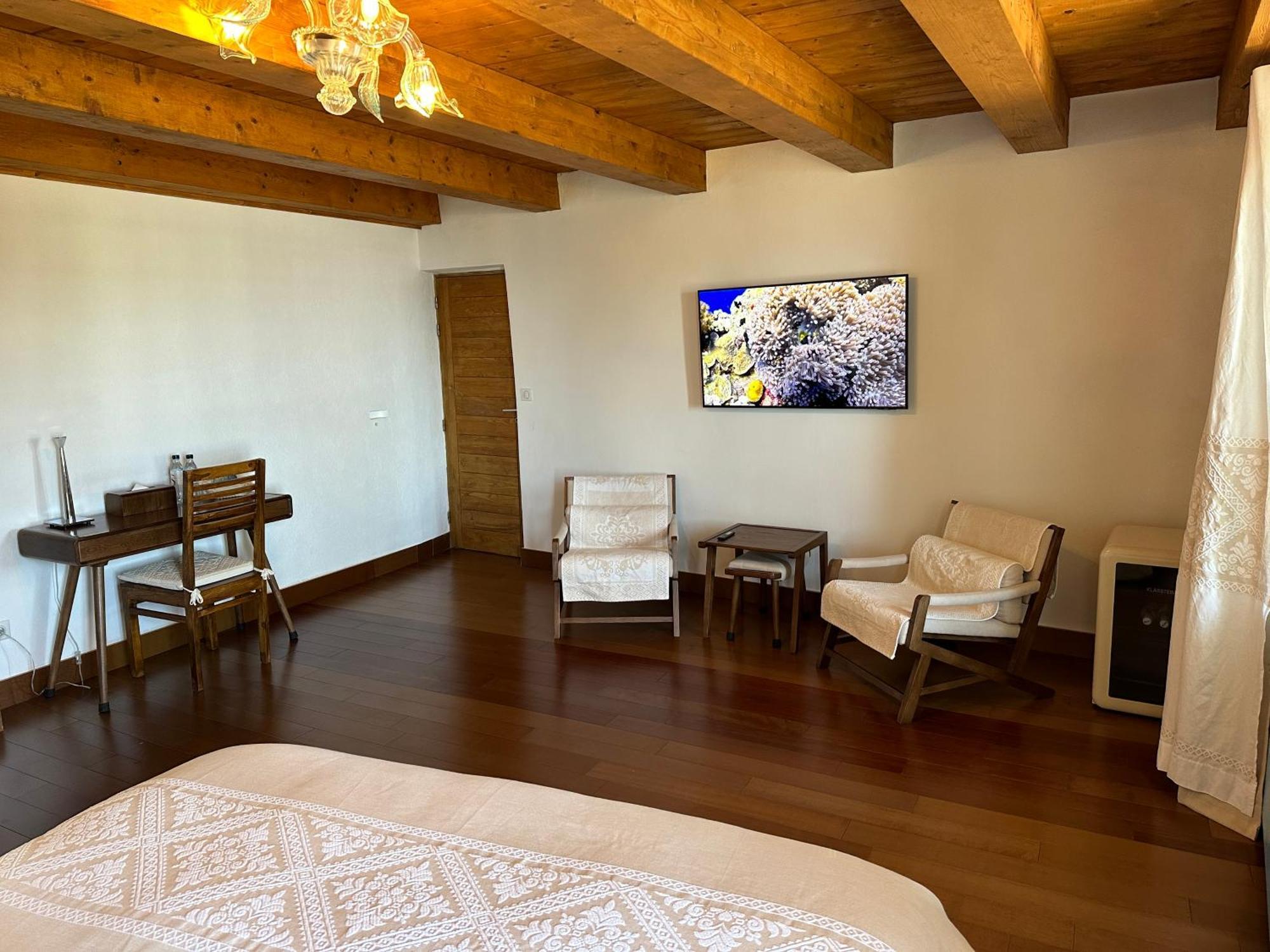 Entre Ciel Et Mer Hotel Бонифачо Екстериор снимка