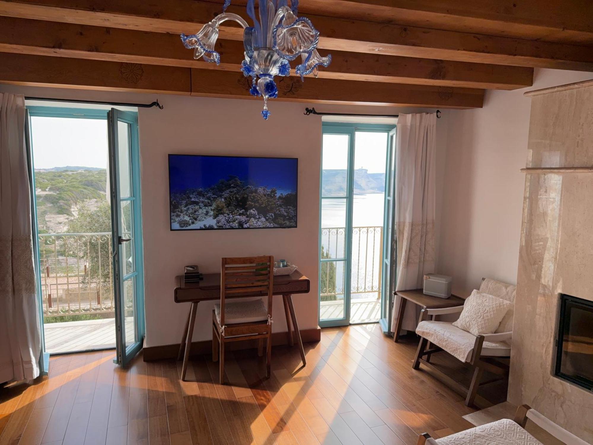 Entre Ciel Et Mer Hotel Бонифачо Екстериор снимка