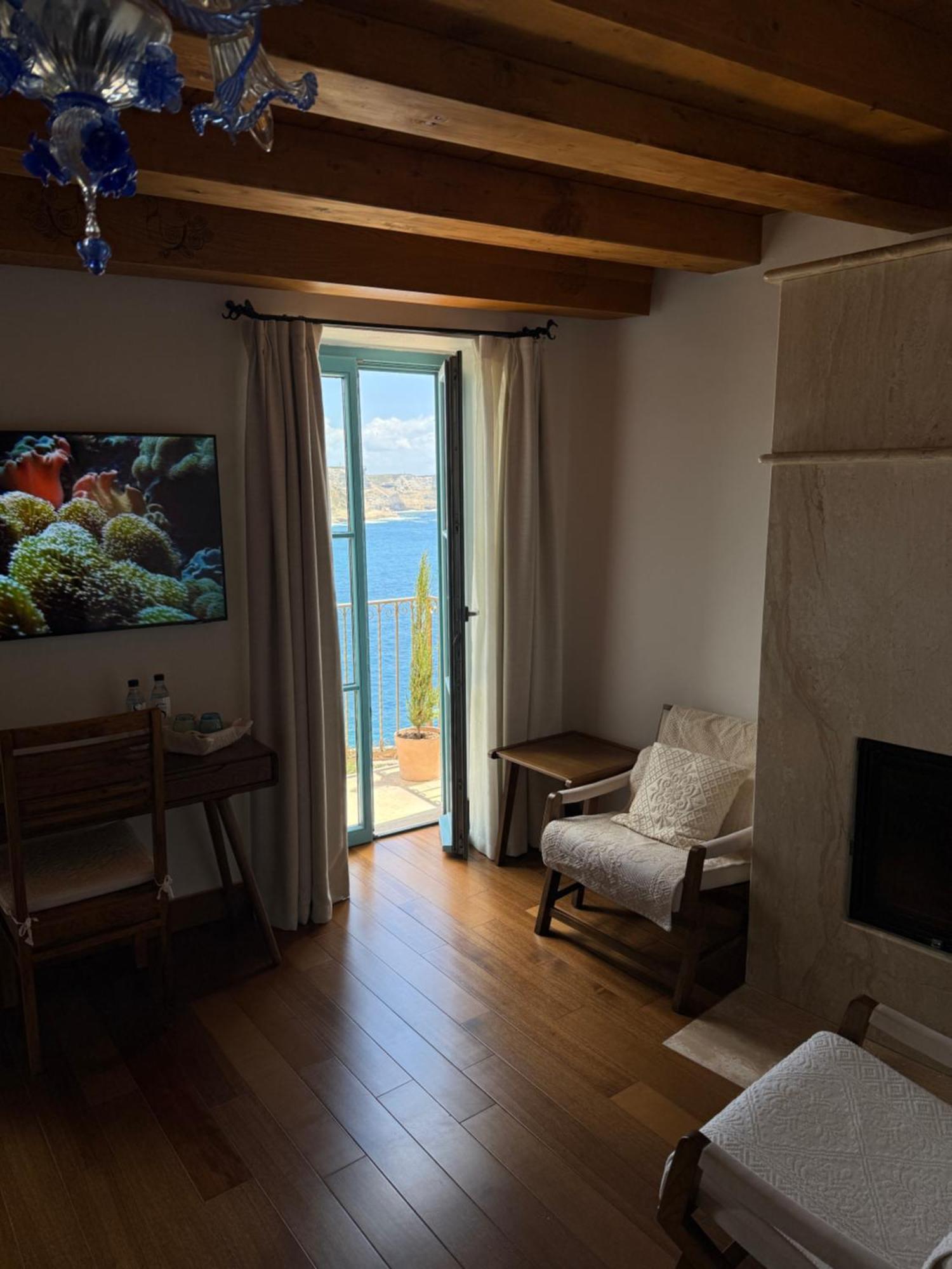 Entre Ciel Et Mer Hotel Бонифачо Екстериор снимка